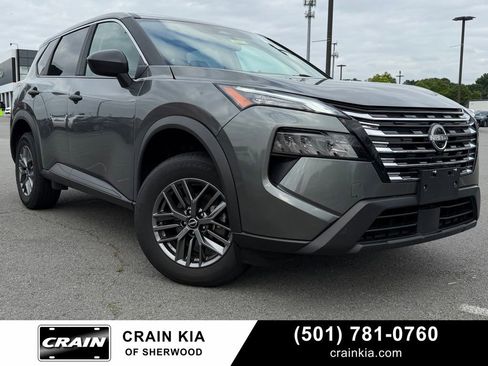 Used 2024 Nissan Rogue S FWD image 1