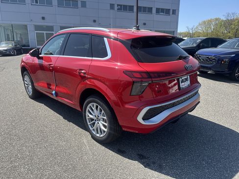 New 2026 Audi Q3 quattro 2.0T AWD/4WD image 4