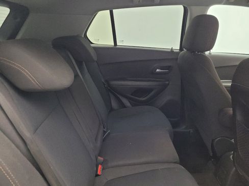 Used 2020 Chevrolet Trax LS w/ Tint and Cruise Package AWD/4WD image 19