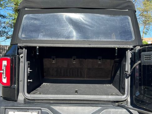 Used 2022 Ford Bronco Wildtrak image 23