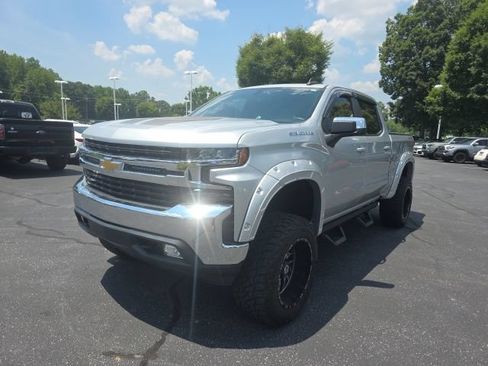 Used 2020 Chevrolet Silverado 1500 LT AWD/4WD image 4