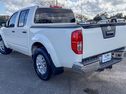 Used 2019 Nissan Frontier SV image 7