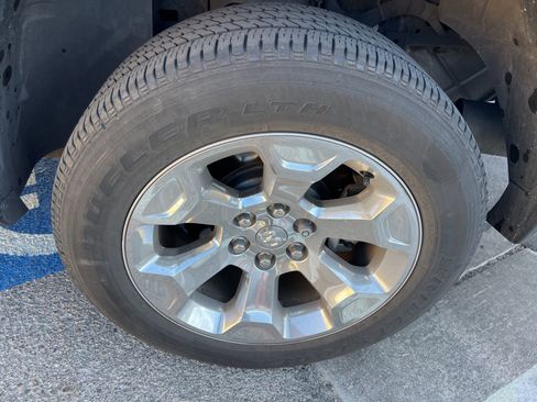 Used 2019 RAM 1500 Big Horn image 16