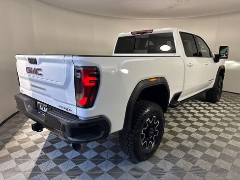 New 2026 GMC Sierra 2500 AT4X image 5