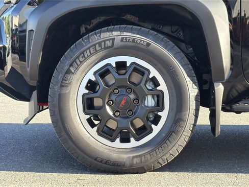 New 2026 Toyota 4Runner TRD Off-Road Premium AWD/4WD image 7