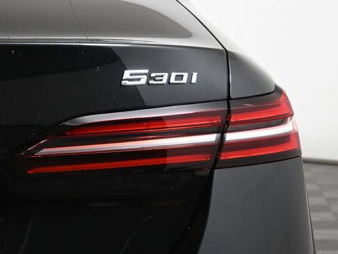 New 2026 BMW 530i xDrive w/ M Sport Package image 13