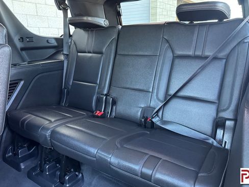 Used 2021 Chevrolet Tahoe RST w/ Luxury Package AWD/4WD image 19