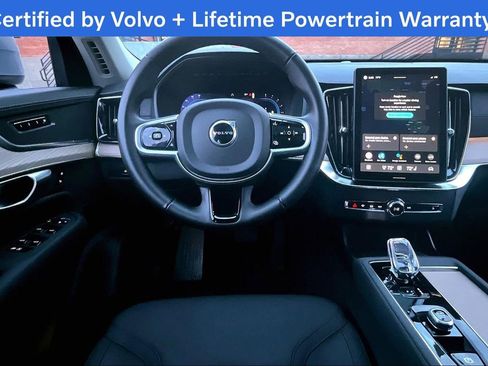 Certified 2025 Volvo XC90 B6 Plus image 8