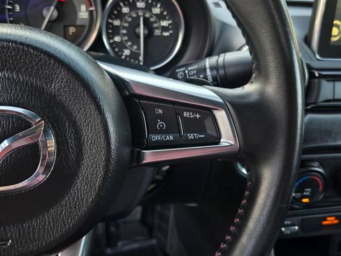 Used 2017 MAZDA MX-5 Miata RF Club RWD image 16