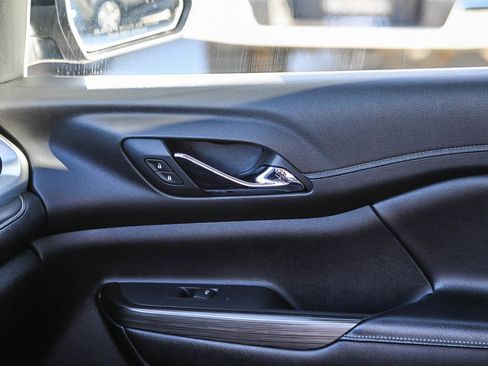 Used 2019 GMC Acadia SLT image 21