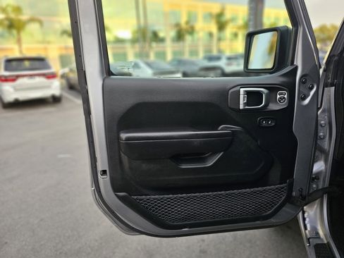 Used 2020 Jeep Wrangler Sport image 20