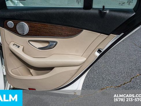 Used 2021 Mercedes-Benz C 300 4MATIC Sedan image 60