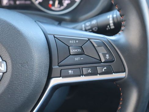Used 2025 Nissan Sentra SR FWD image 13
