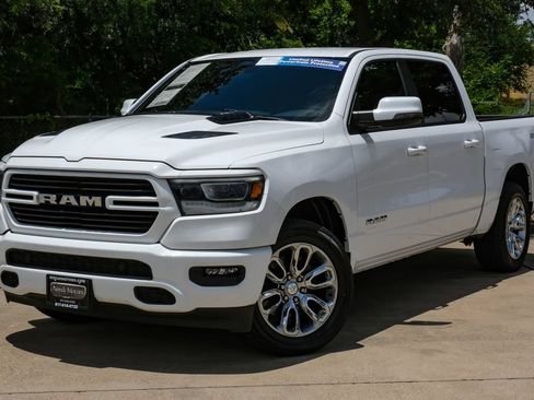 Used 2023 RAM 1500 Laramie AWD/4WD image 11