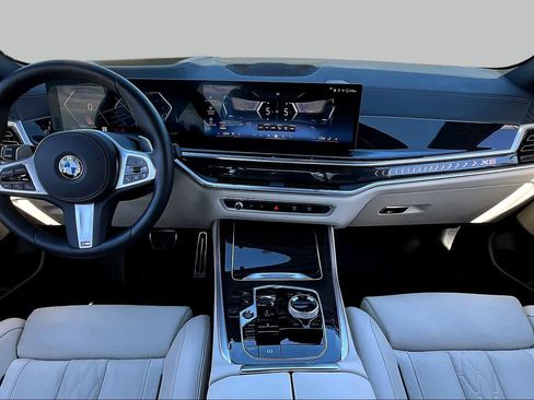 Used 2026 BMW X5 sDrive40i w/ Executive Package RWD image 14