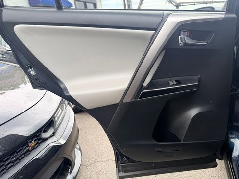 Used 2018 Toyota RAV4 Limited w/ Advanced Technology Package AWD/4WD image 19