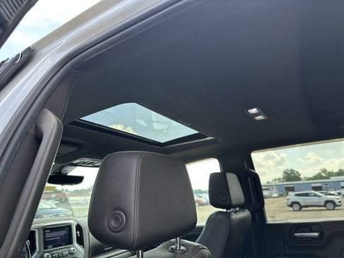 Used 2023 GMC Sierra 3500 Denali w/ Denali Ultimate Package AWD/4WD image 18