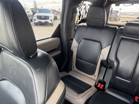 Used 2023 Ford Bronco Wildtrak image 10