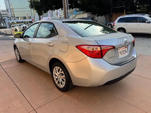 Used 2019 Toyota Corolla LE w/ Carpet Mat Package (TMS) image 5