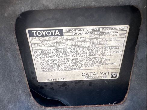 Used 2005 Toyota 4Runner SR5 RWD image 18