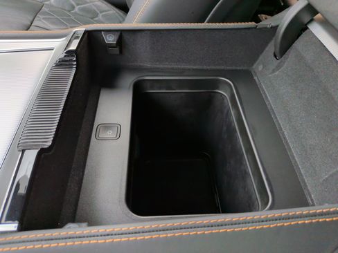 Used 2023 Jeep Grand Wagoneer Series III image 20