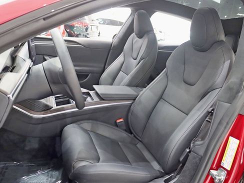 Used 2025 Tesla Model S AWD/4WD image 29
