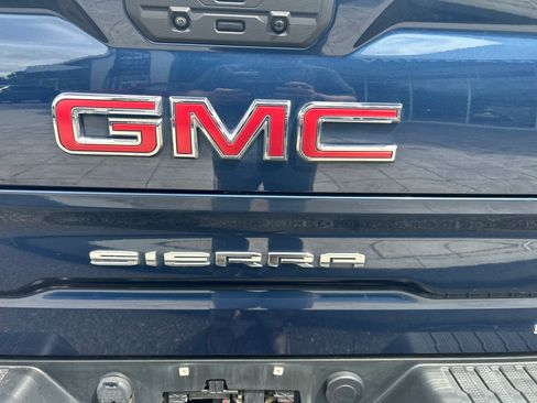 Used 2021 GMC Sierra 1500 SLT w/ SLT Convenience Package AWD/4WD image 12