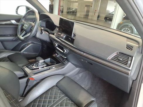Certified 2023 Audi SQ5 Premium Plus w/ Premium Plus Package AWD/4WD image 21