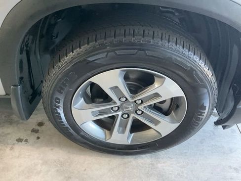 Used 2024 Honda Pilot EX-L image 28