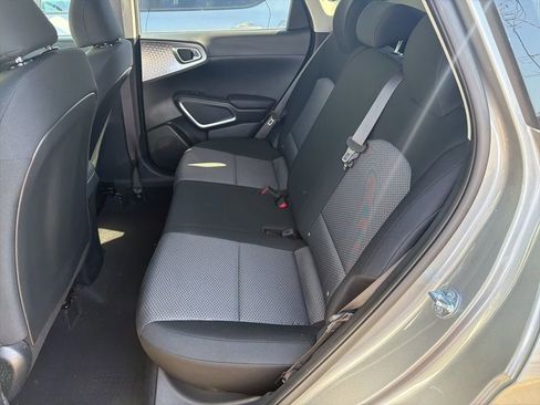 Used 2024 Kia Soul LX w/ Option Group 015 FWD image 21