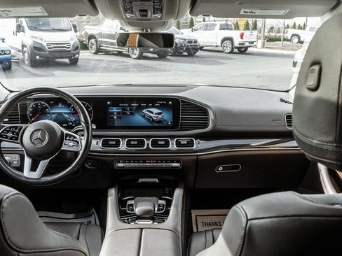 Used 2020 Mercedes-Benz GLS 450 4MATIC image 7