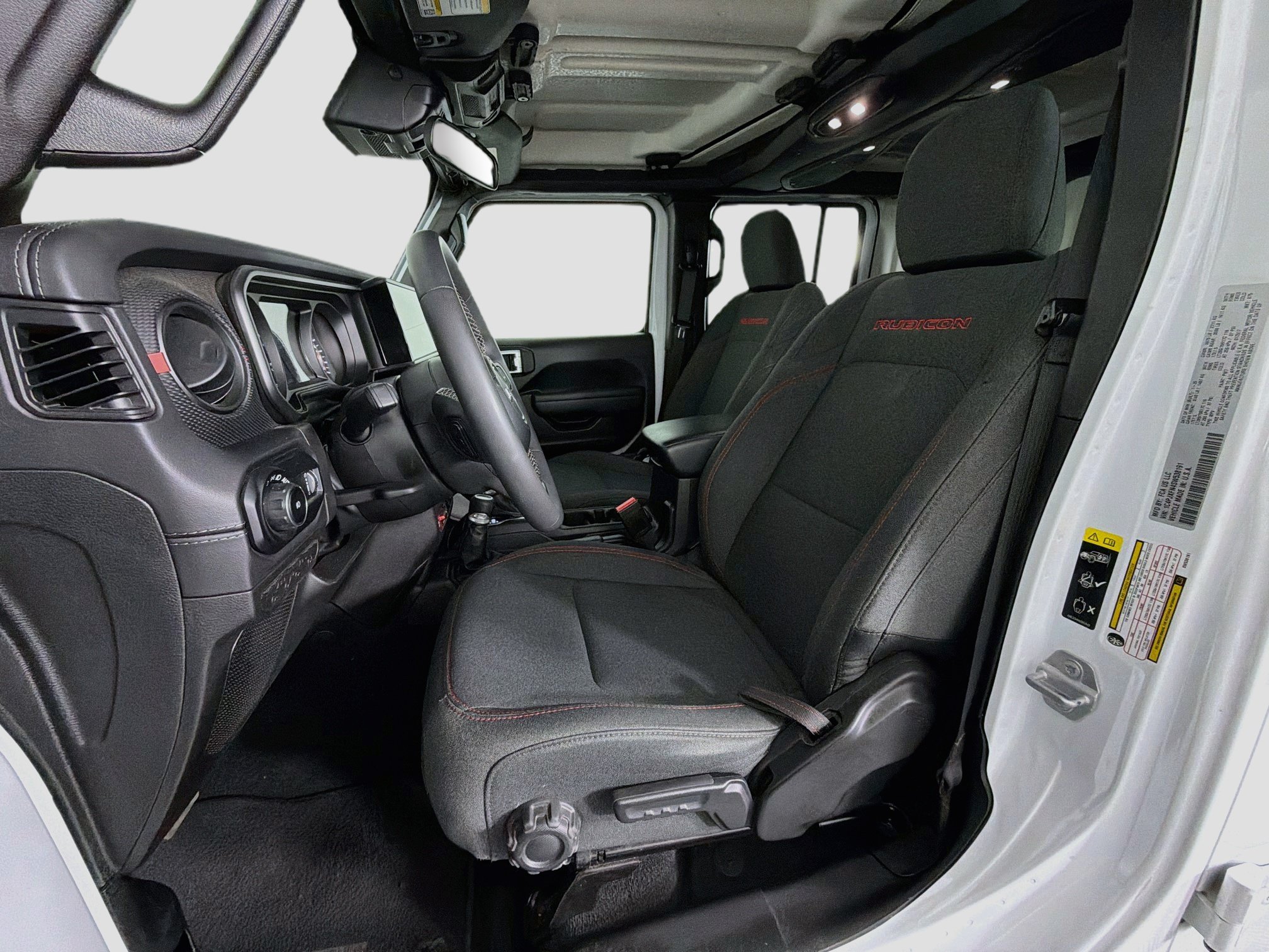 Used 2025 Jeep Wrangler Unlimited Rubicon AWD/4WD image 13