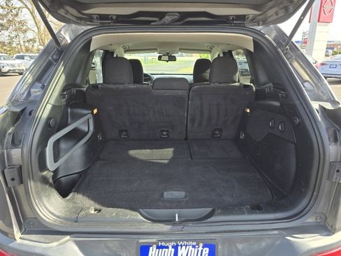 Used 2016 Jeep Cherokee Latitude w/ Safety/Convenience Group image 14