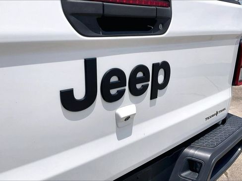 Used 2023 Jeep Gladiator Sport AWD/4WD image 27