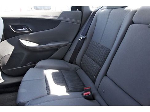 Used 2017 Chevrolet Impala LS image 11