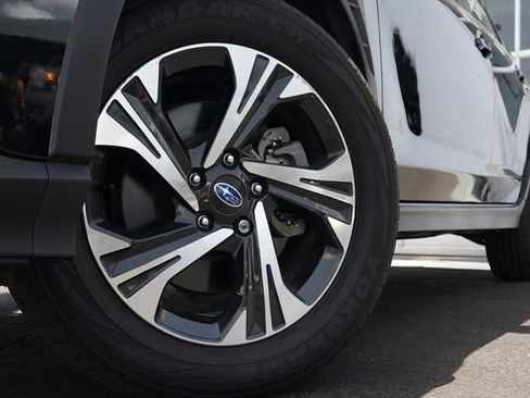 Used 2024 Subaru Crosstrek 2.0i Premium AWD/4WD image 32