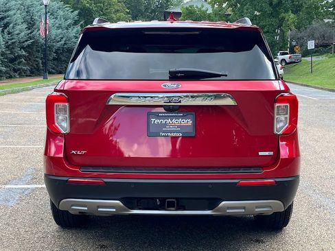 Used 2020 Ford Explorer XLT w/ Equipment Group 202A AWD/4WD image 22