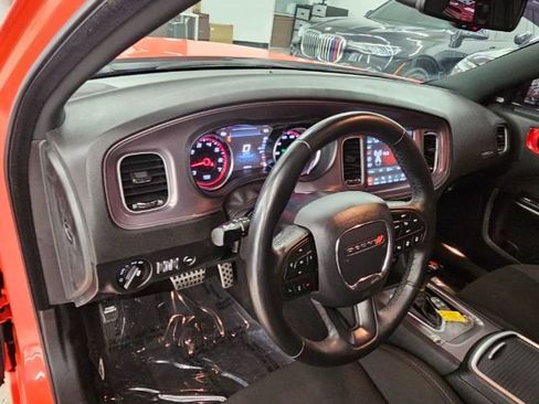 Used 2023 Dodge Charger GT w/ Technology Group image 7