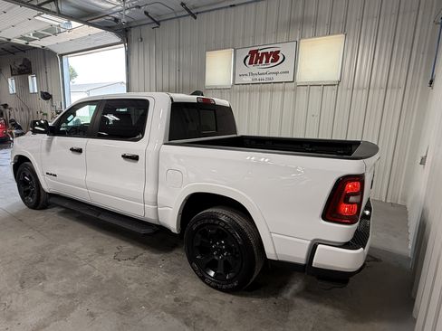 Used 2025 RAM 1500 Big Horn AWD/4WD image 11