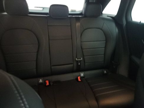Used 2022 Mercedes-Benz GLC 300 4MATIC image 12