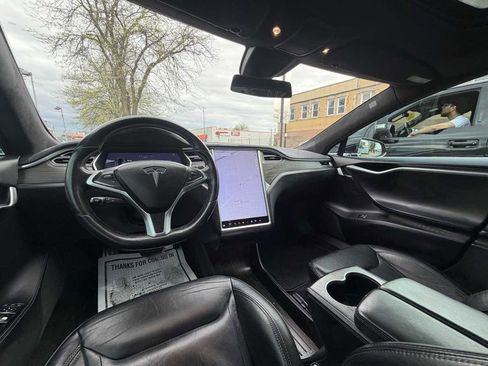 Used 2015 Tesla Model S 70D image 18