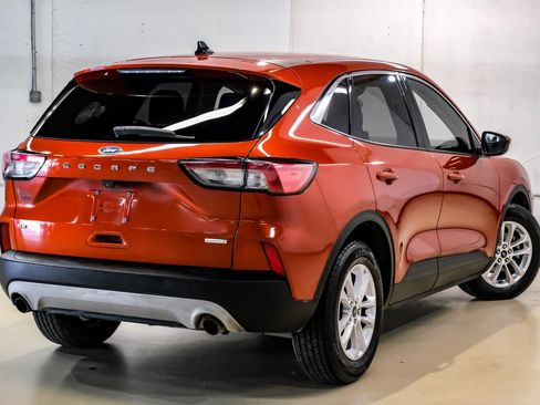 Used 2020 Ford Escape SE FWD image 8