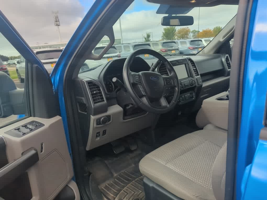 Used 2020 Ford F150 XLT w/ Equipment Group 302A Luxury AWD/4WD image 5