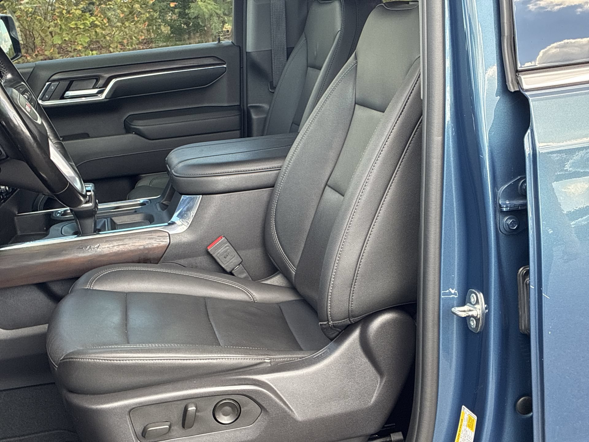 Certified 2024 GMC Sierra 1500 SLT w/ SLT Premium Plus Package AWD/4WD image 27