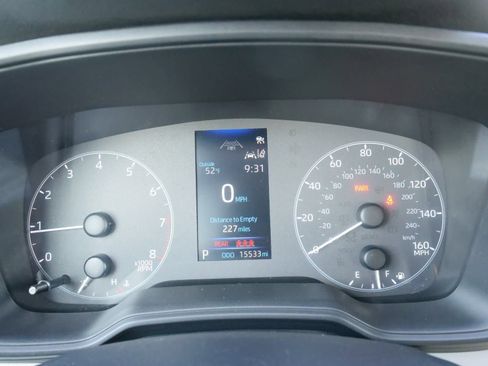 Used 2025 Toyota Corolla LE image 23