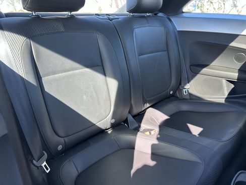 Used 2014 Volkswagen Beetle 1.8T image 14