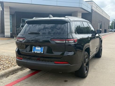 Used 2023 Jeep Grand Cherokee L Laredo AWD/4WD image 6