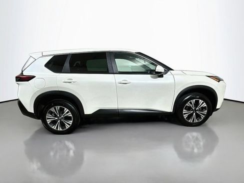 Used 2023 Nissan Rogue SV FWD image 8