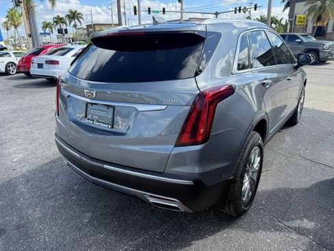 Used 2021 Cadillac XT5 Premium Luxury image 3