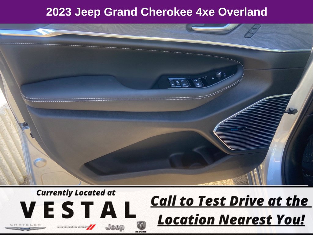 New 2023 Jeep Grand Cherokee Overland AWD/4WD image 34